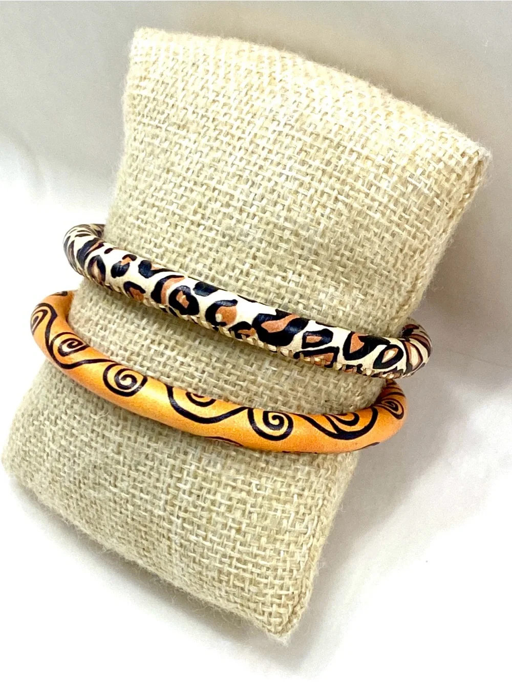 Brighton “Woodstock” Orange and Leopard Print Leather Wrapped Bangle Set READ